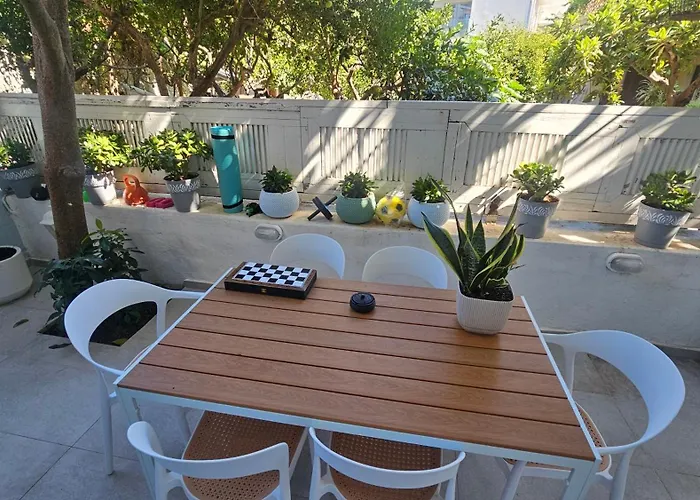 Oasis 007 Rhodes City